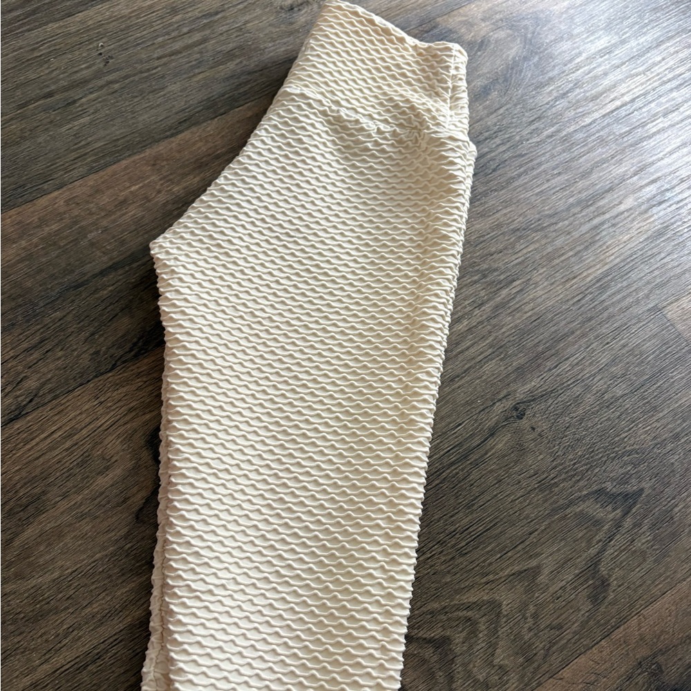 Cream Textured Leggings